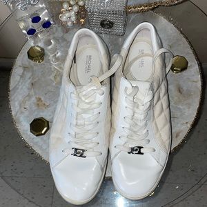 Michael Kors sneakers in white leather and white fabric